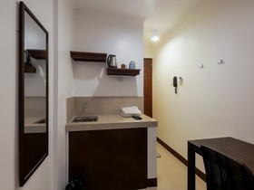 City Stay Inns Slex Makati by OYO