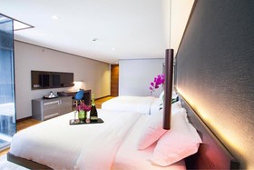 Ramada Encore by Wyndham Makati