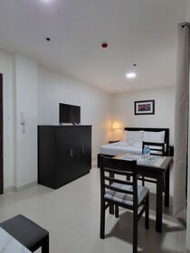 Rooms R Us - Evangelista