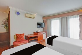 Townhouse Oak VIP Suites