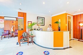 Townhouse Oak VIP Suites