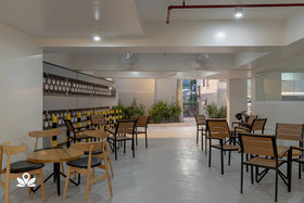 iHotel Uptown BGC