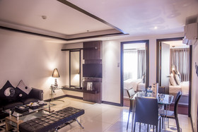 Y2 Residence Hotel