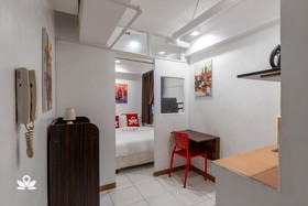 Macy Mansion by ZEN Rooms