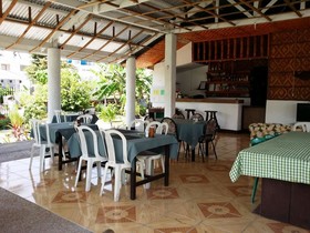 Mr. Kwiiz Resort
