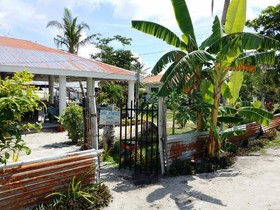 Mr. Kwiiz Resort