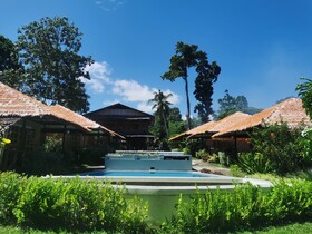 Kokomo Beach Resort