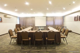 Lancaster Hotel Manila