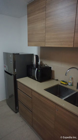 Shang Luxury Suites