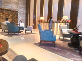 Shang Luxury Suites
