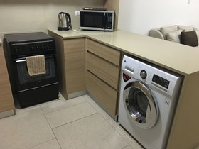 Shang Luxury Suites