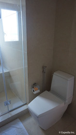 Shang Luxury Suites