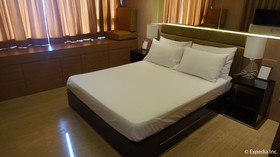 Shang Luxury Suites
