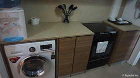 Shang Luxury Suites