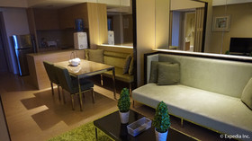 Shang Luxury Suites