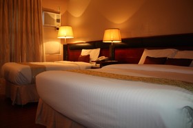 Allure Hotel & Suites