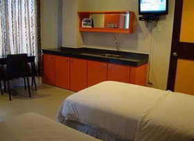 Cinfandel Suites