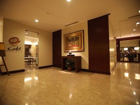 Amorsolo Mansion Apartments And Suites