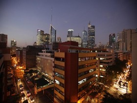 Amorsolo Mansion Apartments And Suites