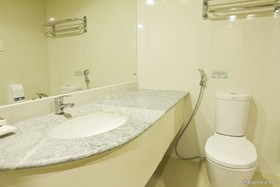 Atrium Hotel