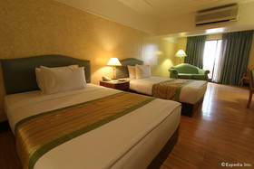 Atrium Hotel
