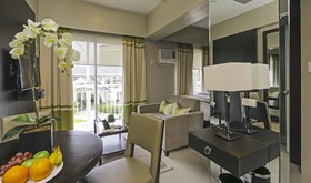 Bellini Suites at Presidio, Lakefront