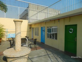 BGC Hostel & Dorm