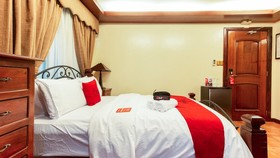 Brickwood Suites by RedDoorz