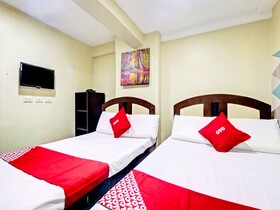 Cosmo Hotel By OYO