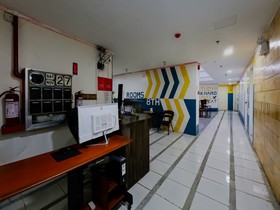 Crowne One Condo by Oyo Rooms
