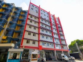 Crowne One Condo by Oyo Rooms