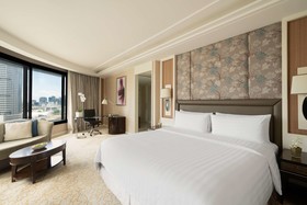 Edsa Shangri-La Manila