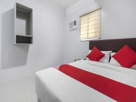 Finnex Hotel by OYO Rooms