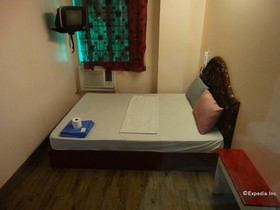 Golden Mango Inn