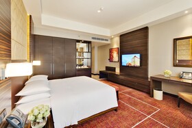 Hyatt Regency Manila, City of Dreams