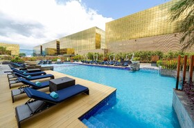 Hyatt Regency Manila, City of Dreams