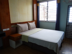 Leesons Residences