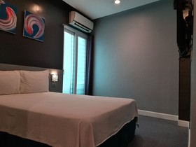 Leez Inn