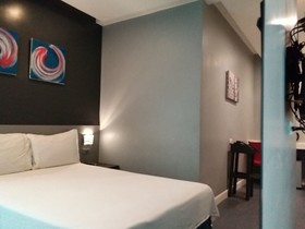 Leez Inn