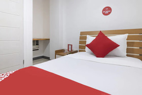 Lucky Hotel by OYO Rooms