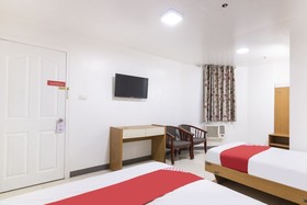 Lucky Hotel by OYO Rooms