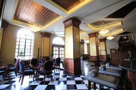 Luneta Hotel