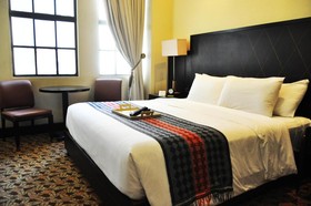 Luneta Hotel