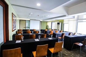 Malayan Plaza