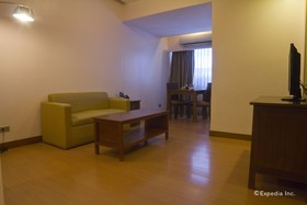 Malayan Plaza