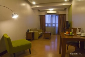 Malayan Plaza