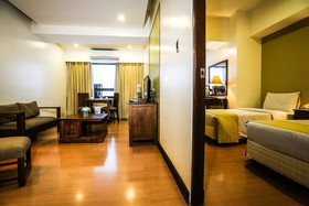 Malayan Plaza