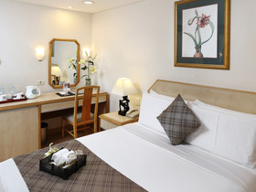 Manila Lotus Hotel