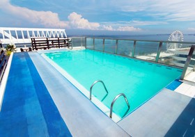 Microtel by Wyndham Mall of Asia
