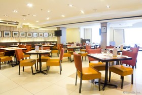 Microtel by Wyndham Mall of Asia
